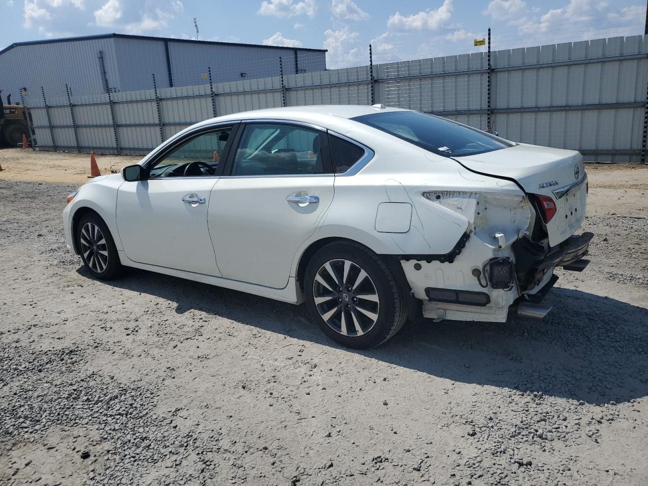 1N4AL3AP9HC266383 2017 NISSAN ALTIMA - Image 2