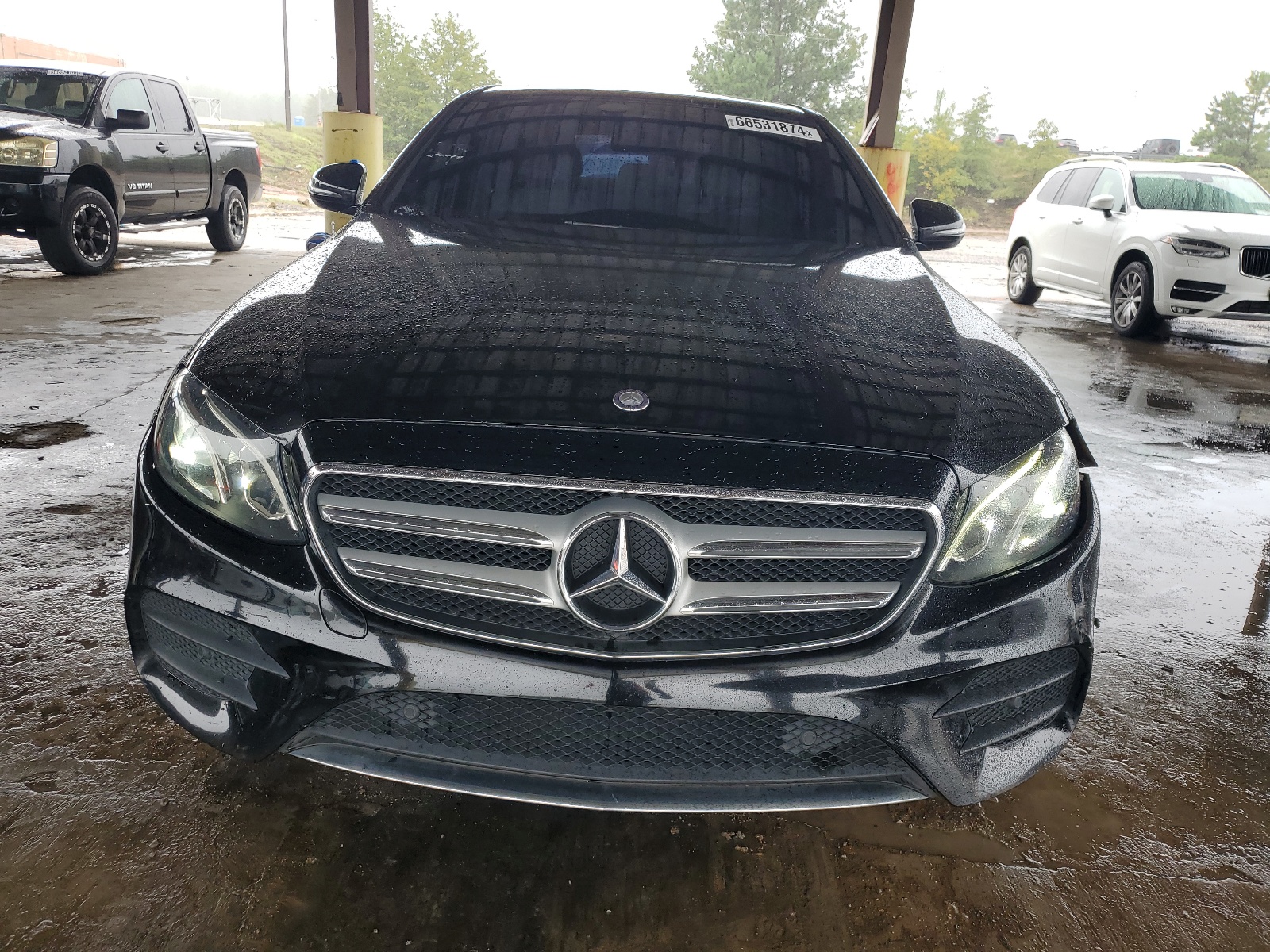 2017 Mercedes-Benz E 300 4Matic vin: WDDZF4KB0HA218205