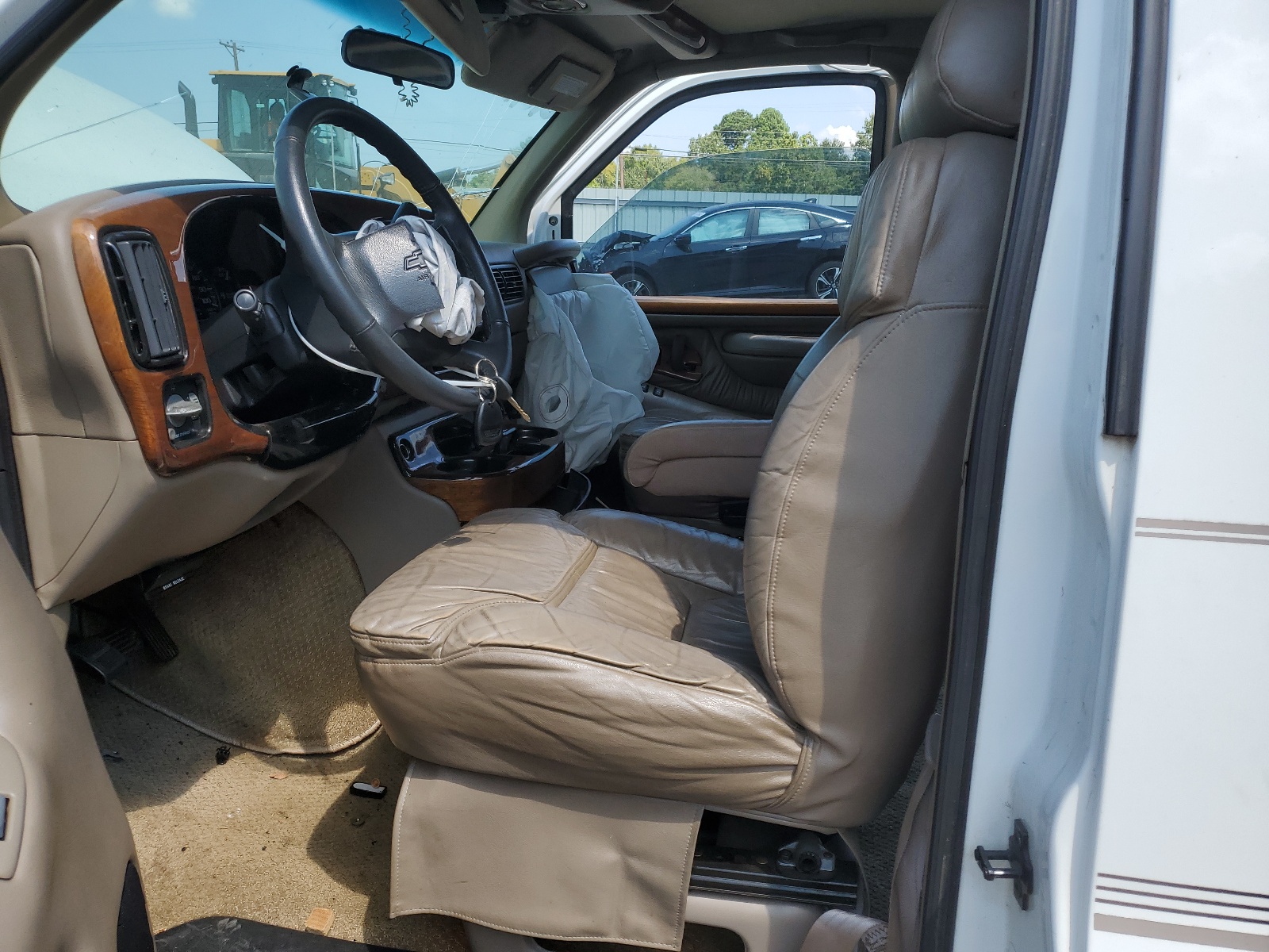 1GBFG15R7Y1233032 2000 Chevrolet Express G1500