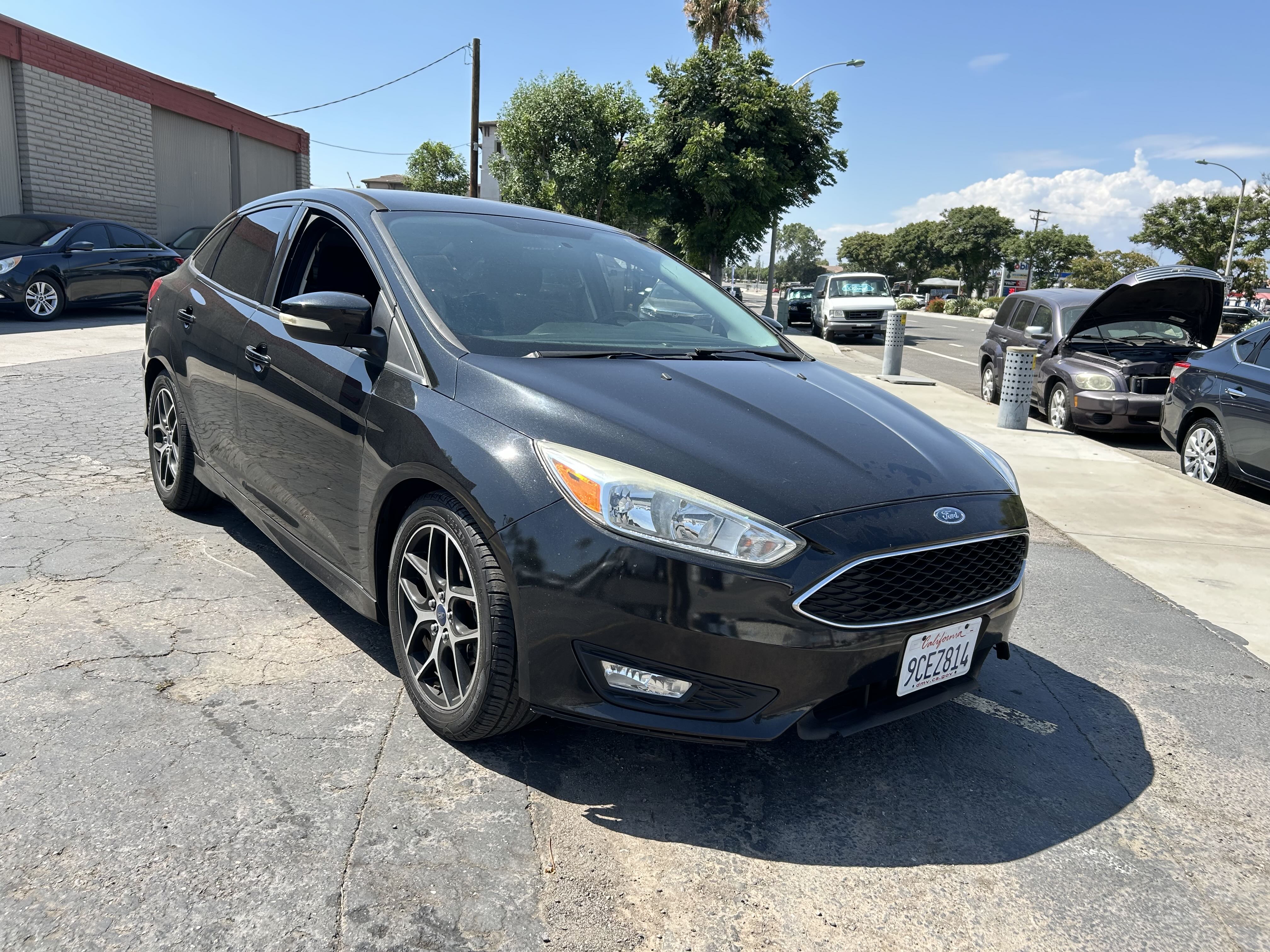 2015 Ford Focus Se vin: 1FADP3F24FL241662