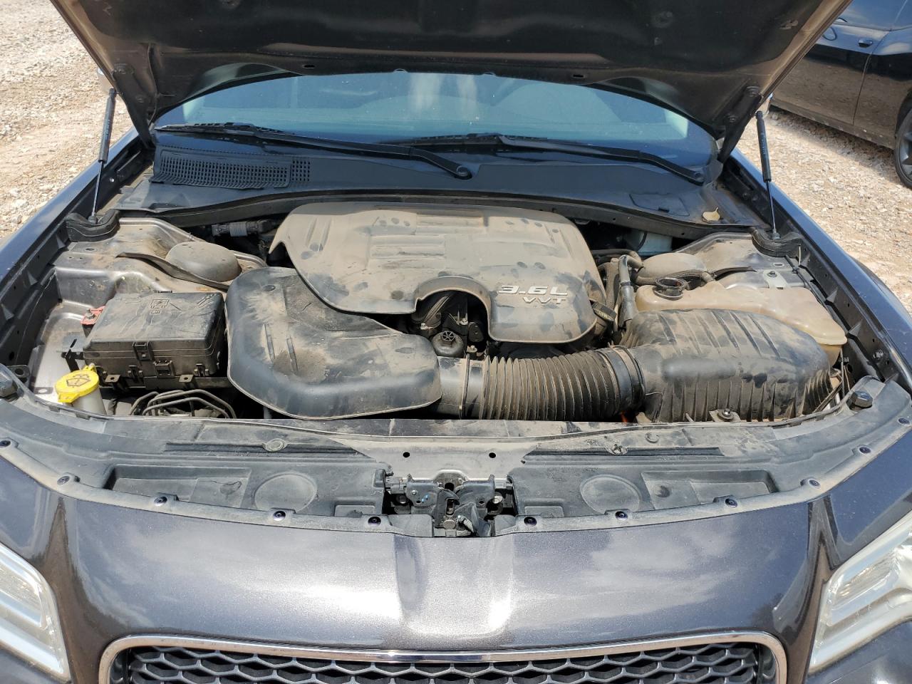 2C3CCAEG2HH570318 2017 Chrysler 300C