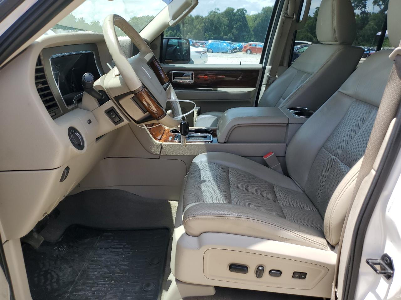 2013 Lincoln Navigator VIN: 5LMJJ2H58DEL03879 Lot: 68848534