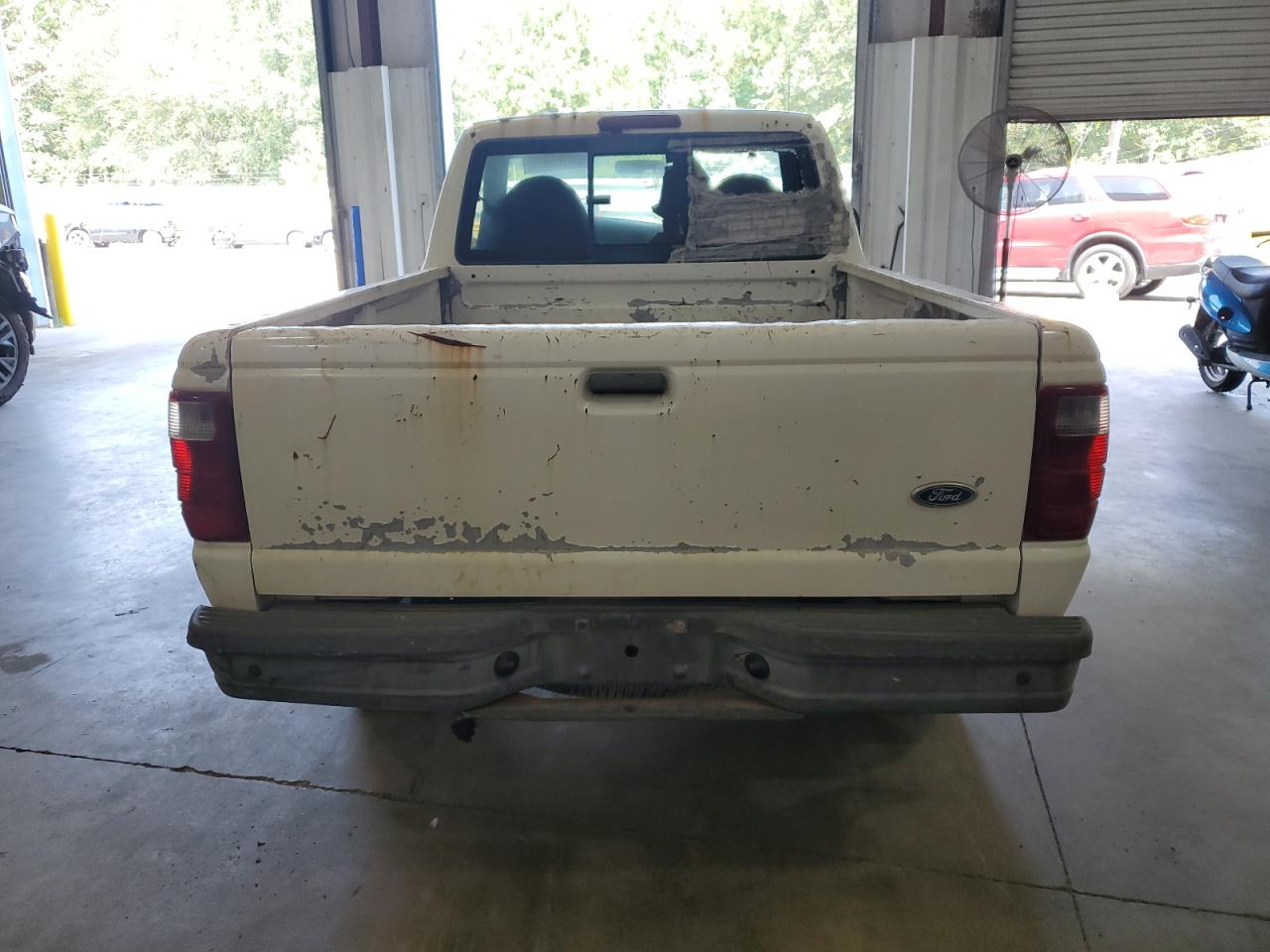 2002 Ford Ranger VIN: 1FTYR10D32TA14073 Lot: 64108034