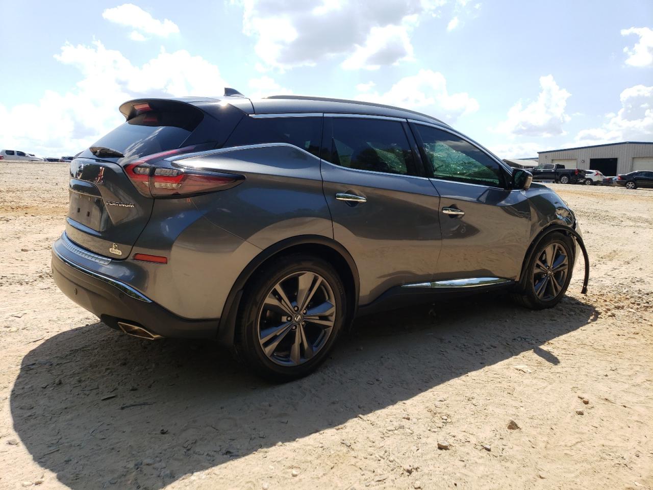 2020 Nissan Murano - Image 3