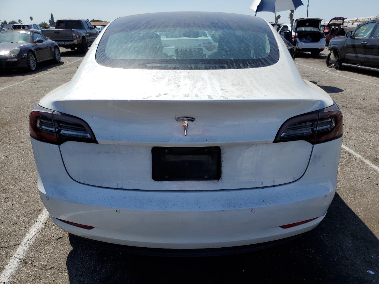 2019 Tesla Model 3 VIN: 5YJ3E1EAXKF328326 Lot: 68621144