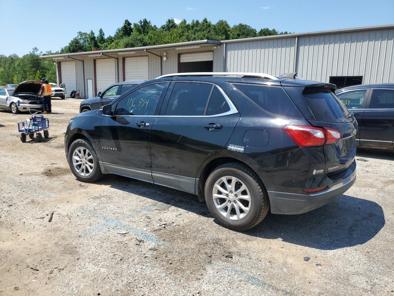 2GNAXSEV5J6124894 2018 CHEVROLET EQUINOX - Image 2