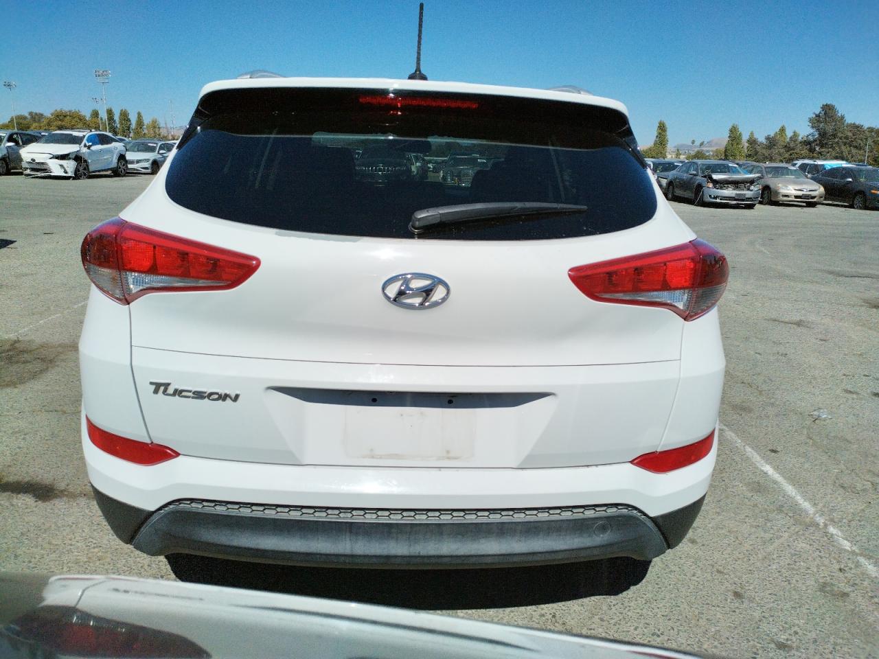 KM8J33A48GU199456 2016 Hyundai Tucson Limited