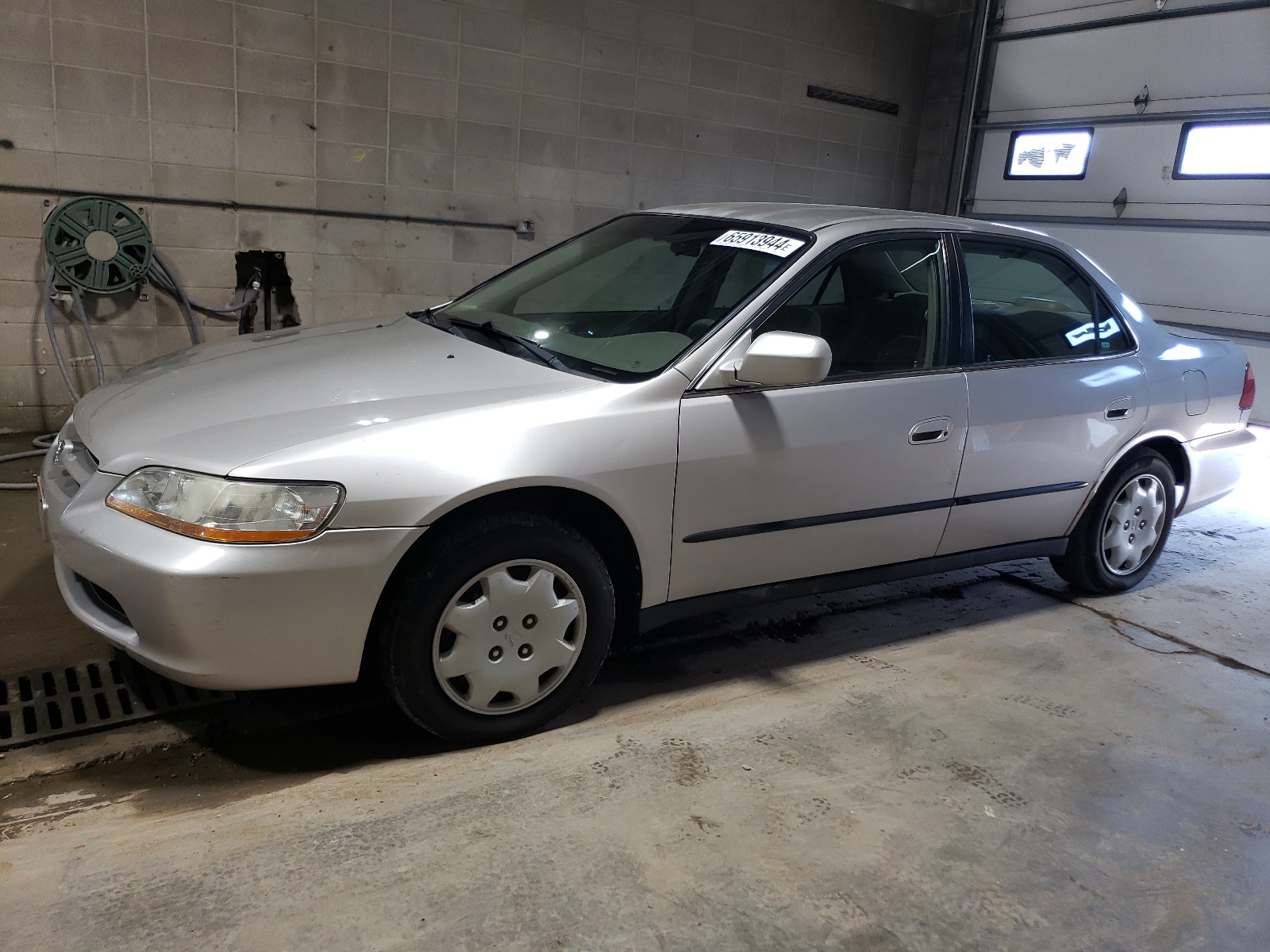 1HGCG5645XA121516 1999 Honda Accord Lx