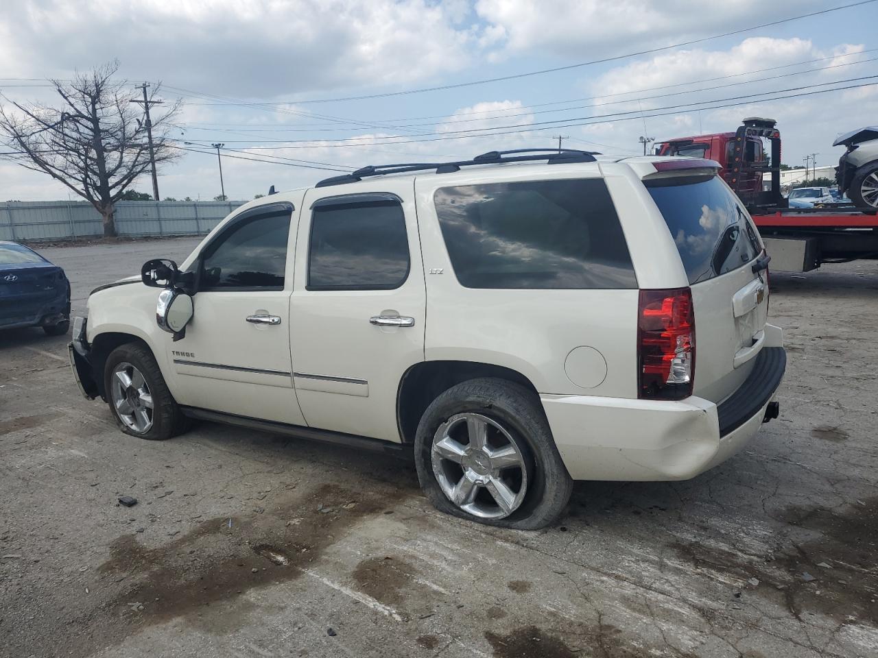 2014 Chevrolet Tahoe - Image 2