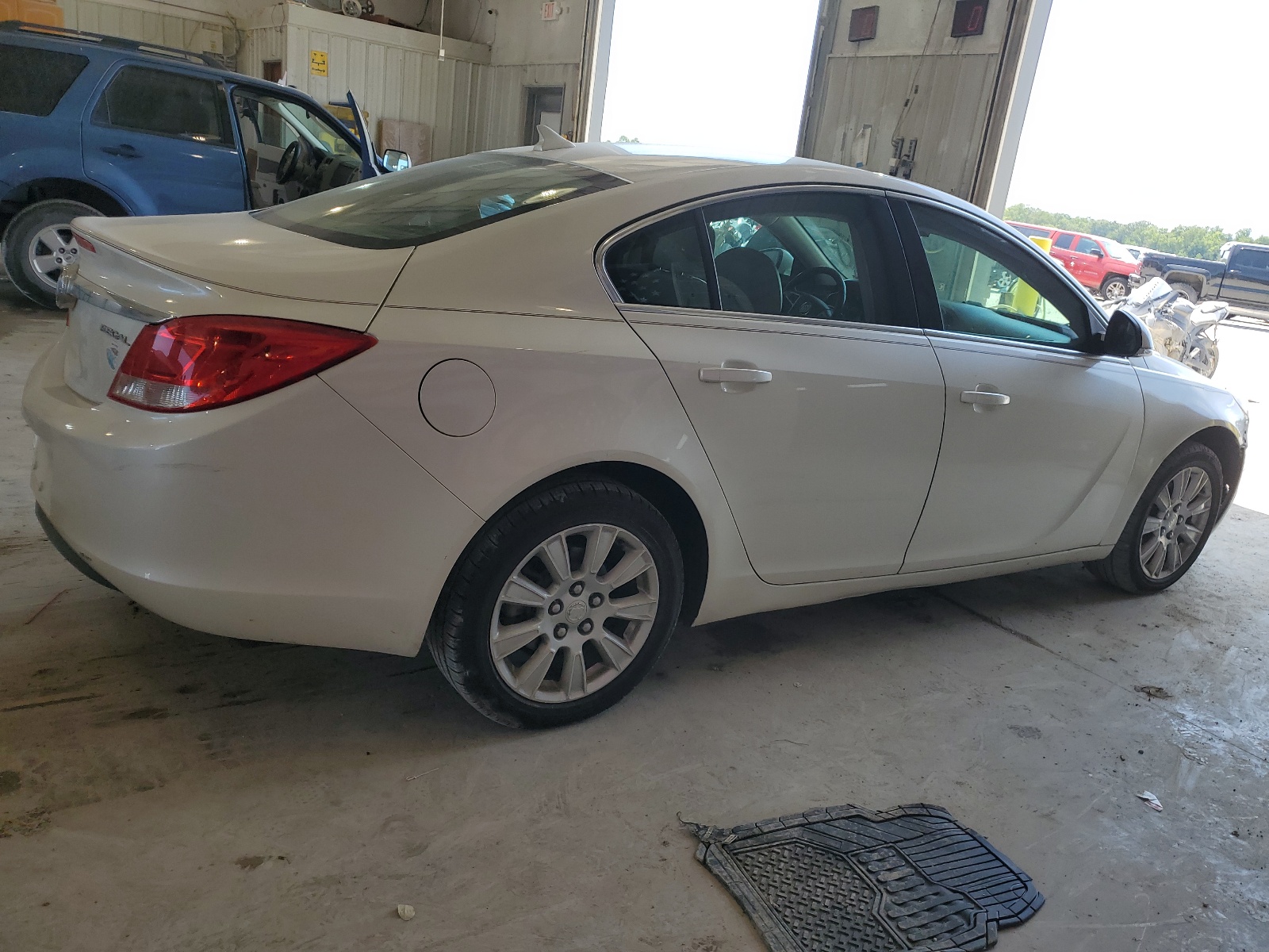 2012 Buick Regal vin: 2G4GR5ER9C9212605
