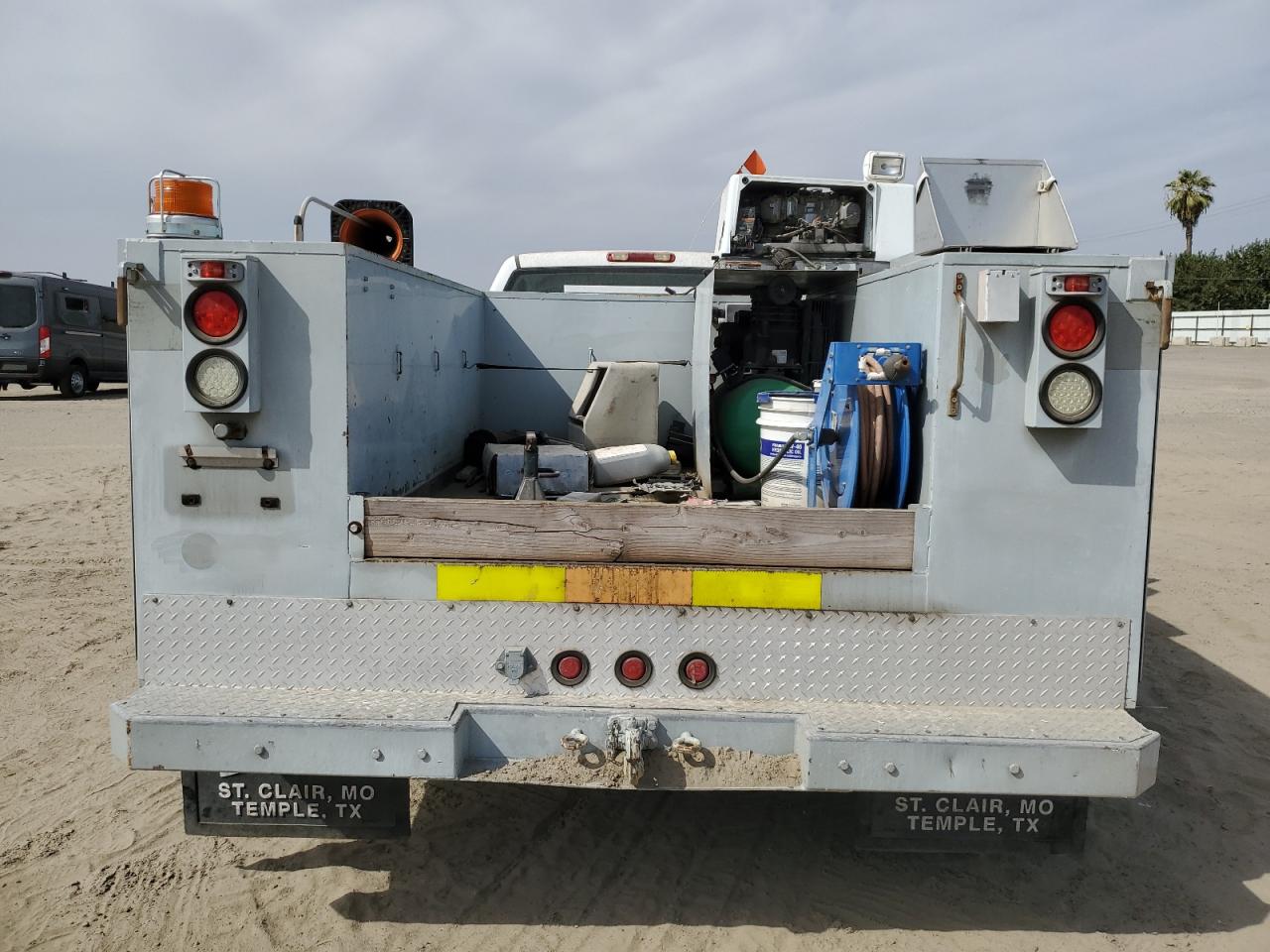 2005 Chevrolet Silverado C3500 VIN: 1GBJC34U65E235382 Lot: 68274794