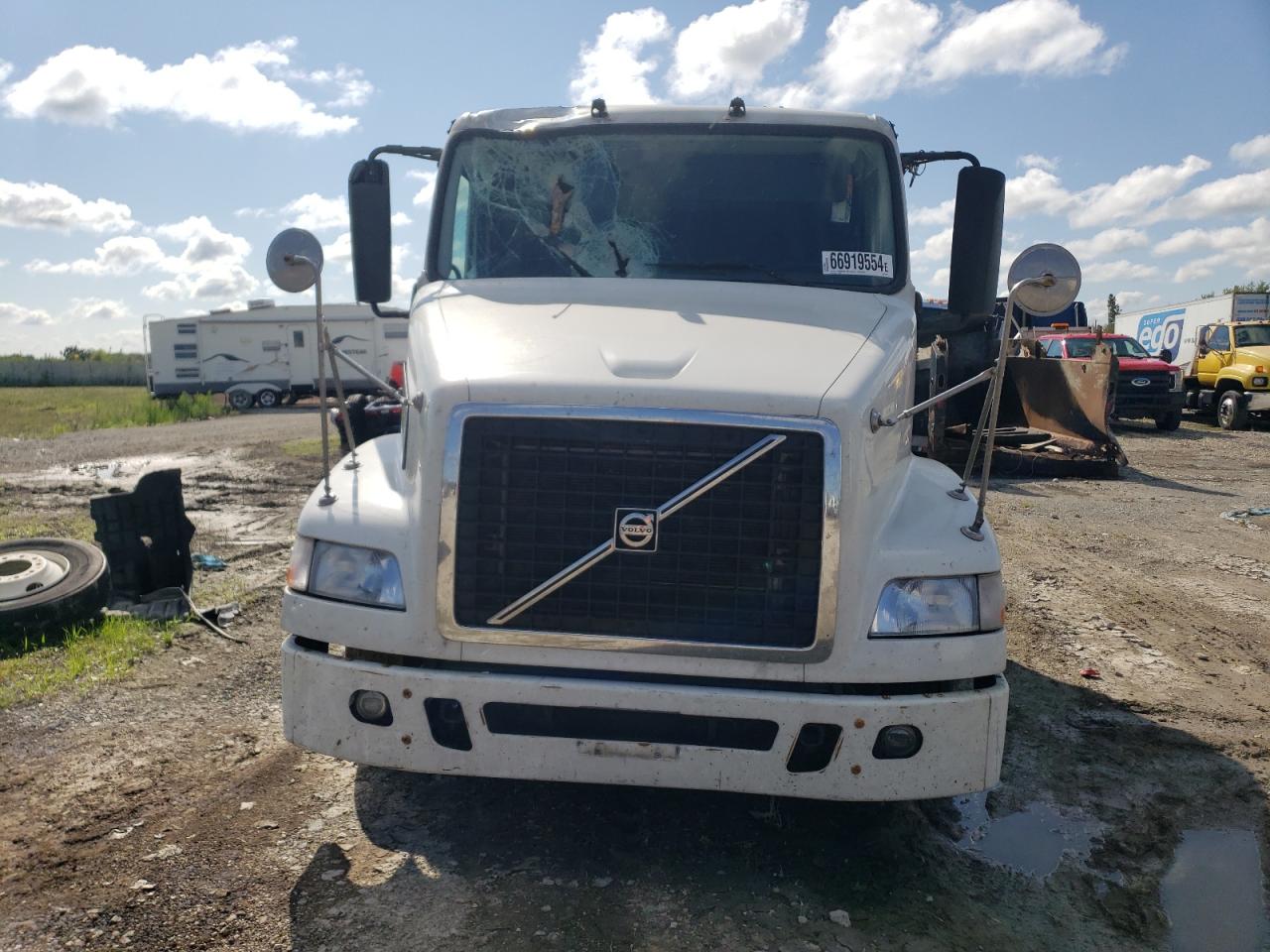 2012 Volvo Vn Vnm VIN: 4V4MC9EHXCN561782 Lot: 66919554