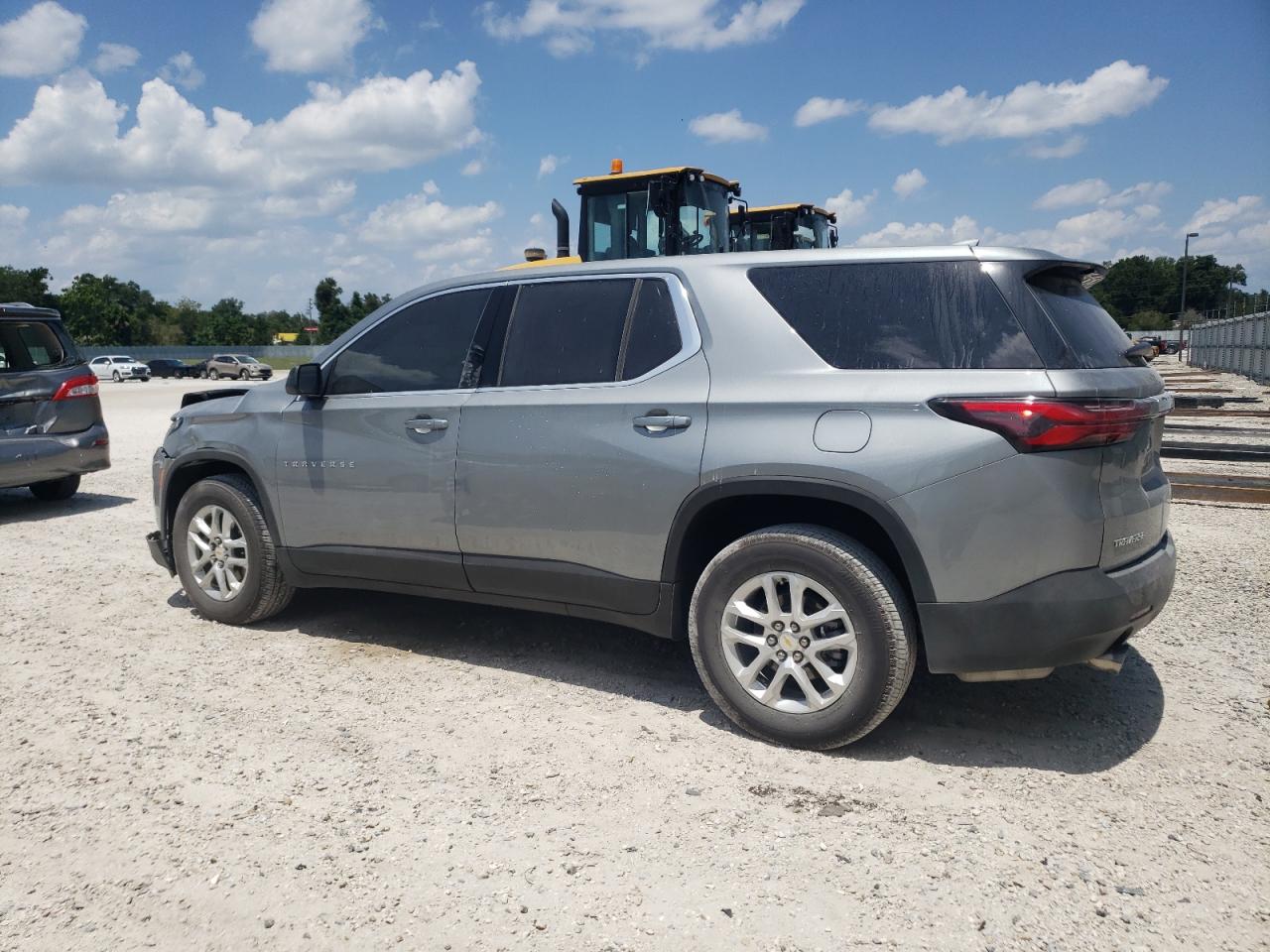 1GNERFKW9PJ213153 2023 CHEVROLET TRAVERSE - Image 2