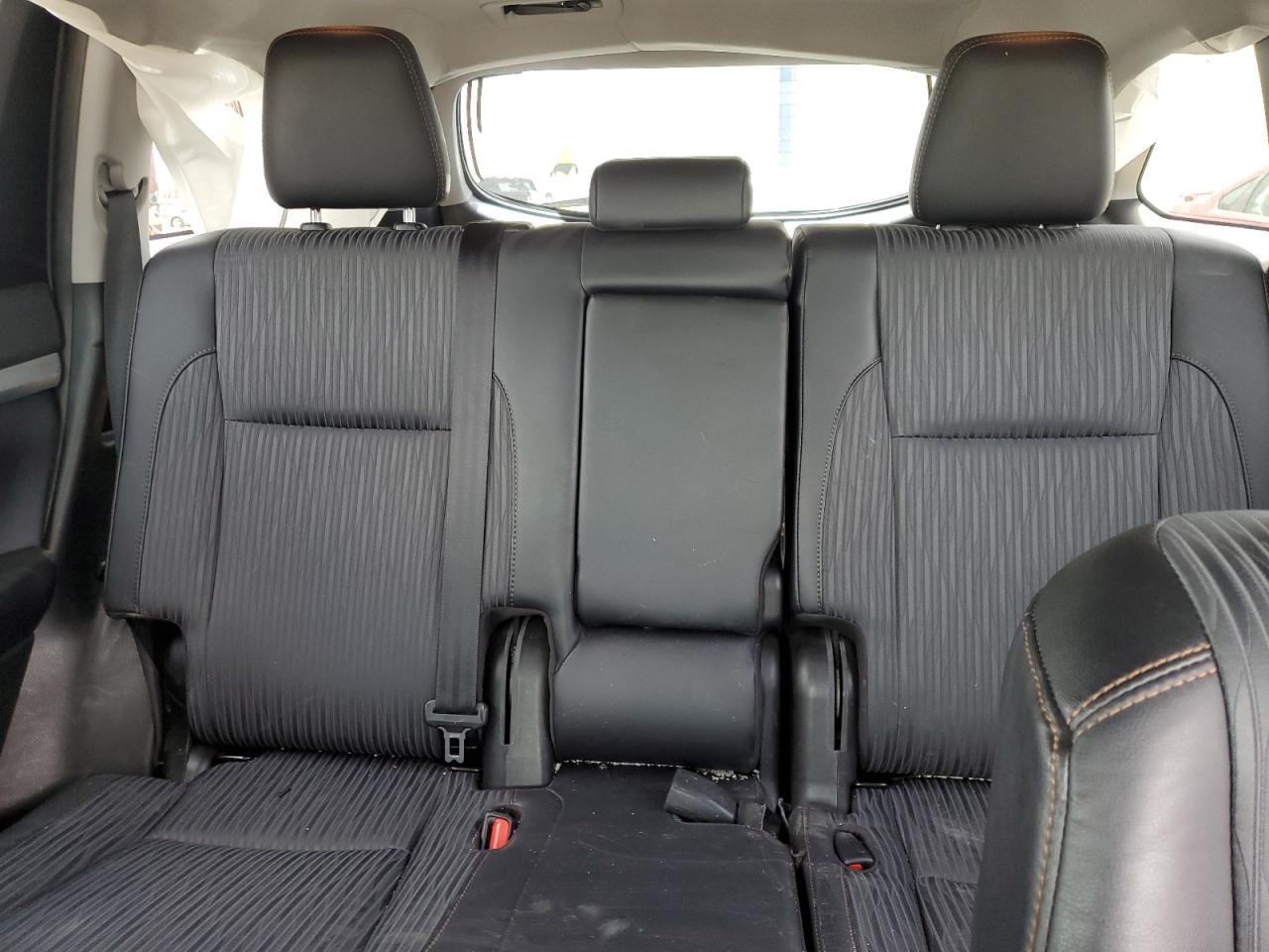 2019 Toyota Highlander Le VIN: 5TDZZRFHXKS363789 Lot: 65584094