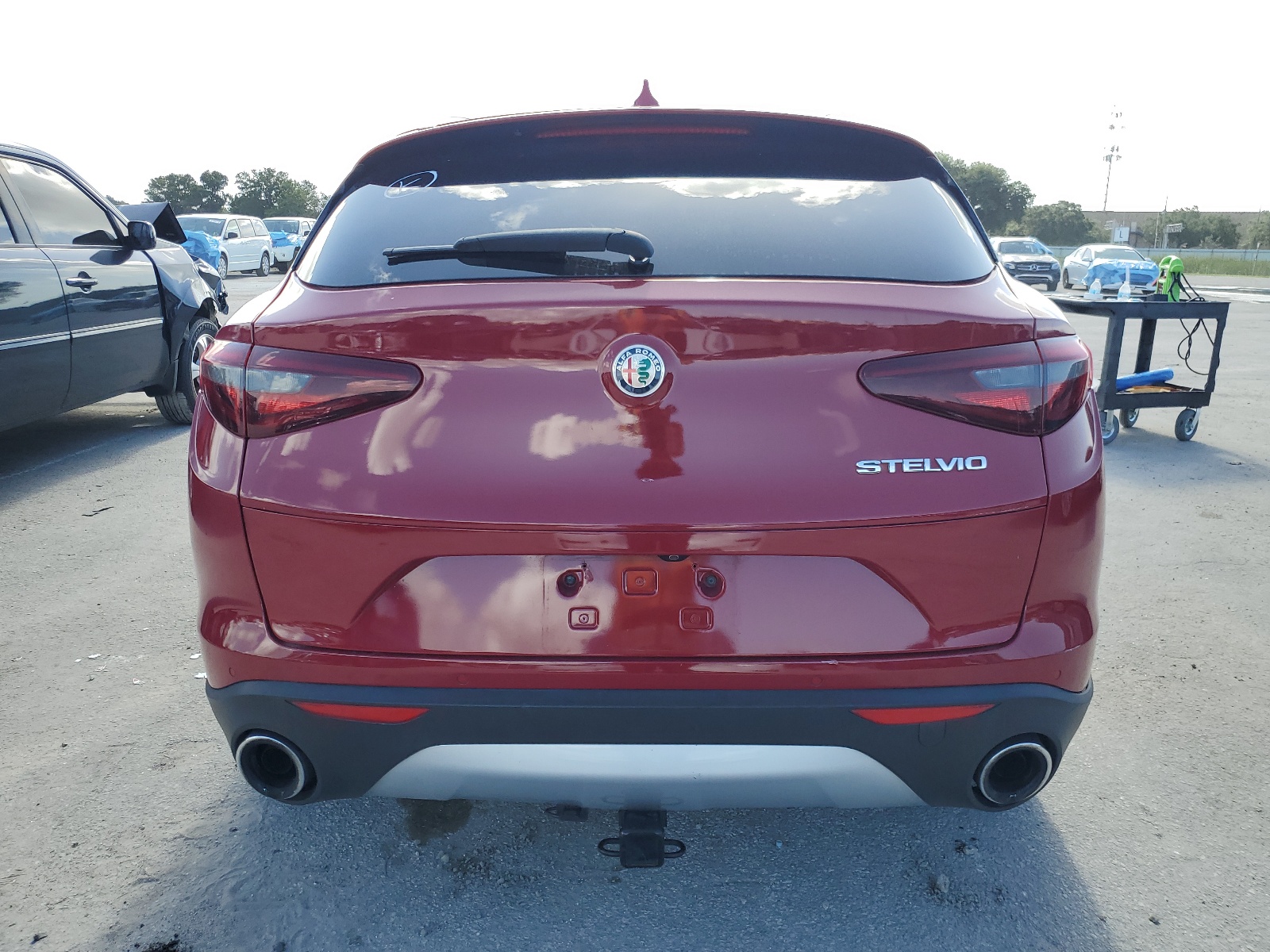 2018 Alfa Romeo Stelvio vin: ZASFAKAN9J7C23425