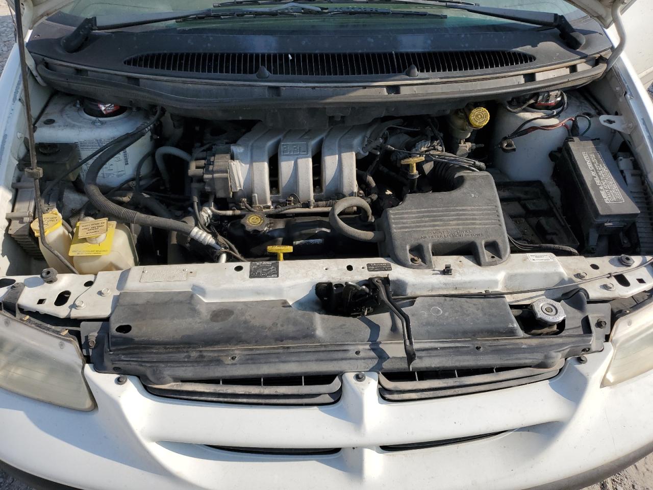 2B4GP25G1YR791441 2000 Dodge Caravan