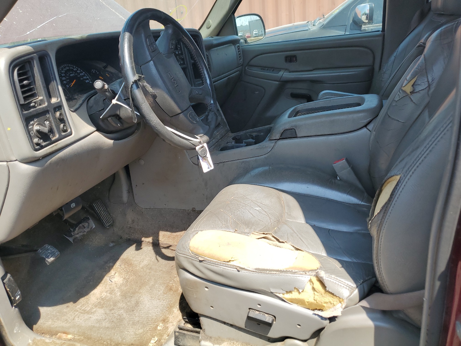 2GTEC13T051245501 2005 GMC New Sierra C1500