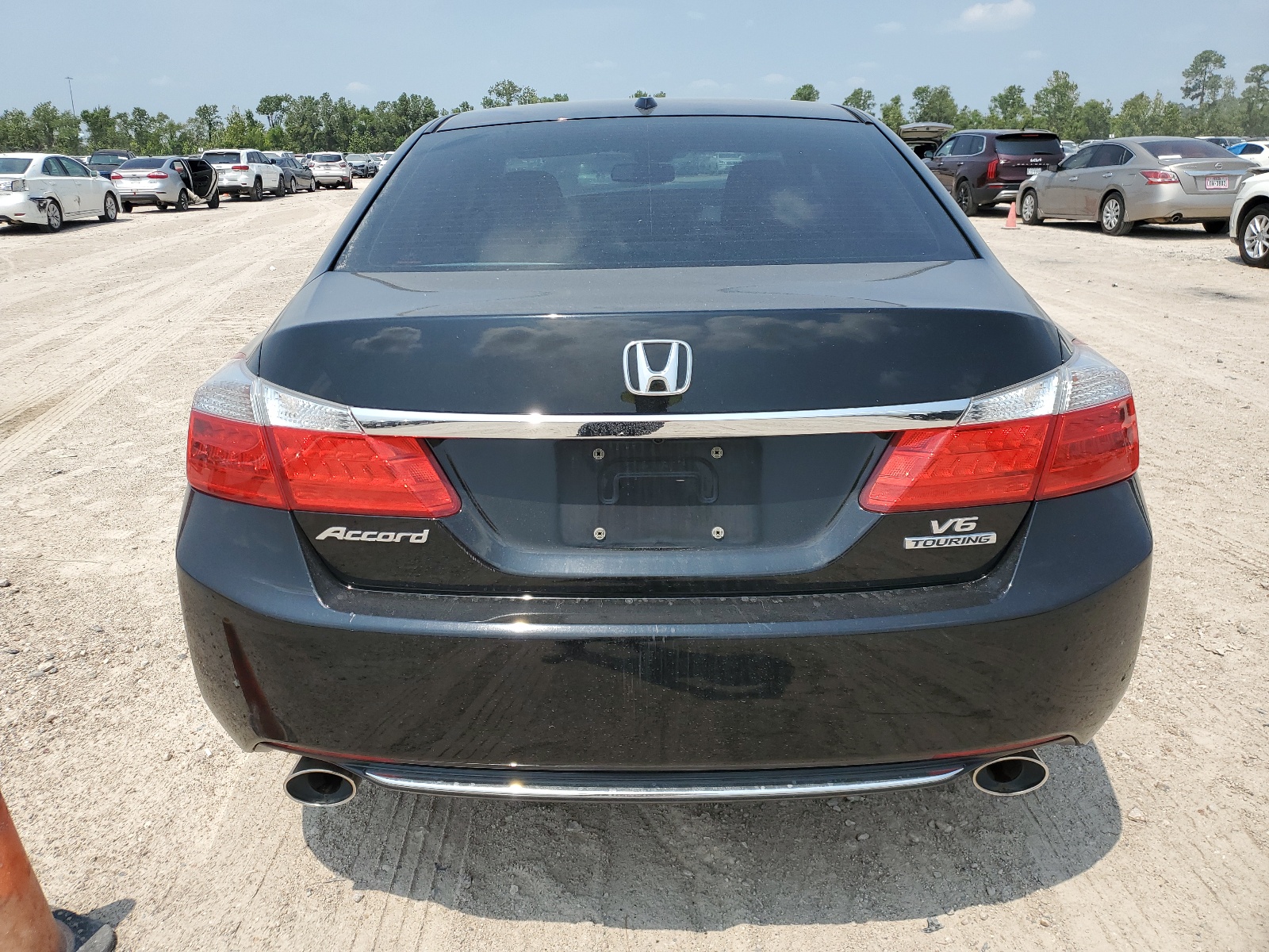 2013 Honda Accord Touring vin: 1HGCR3F97DA037428