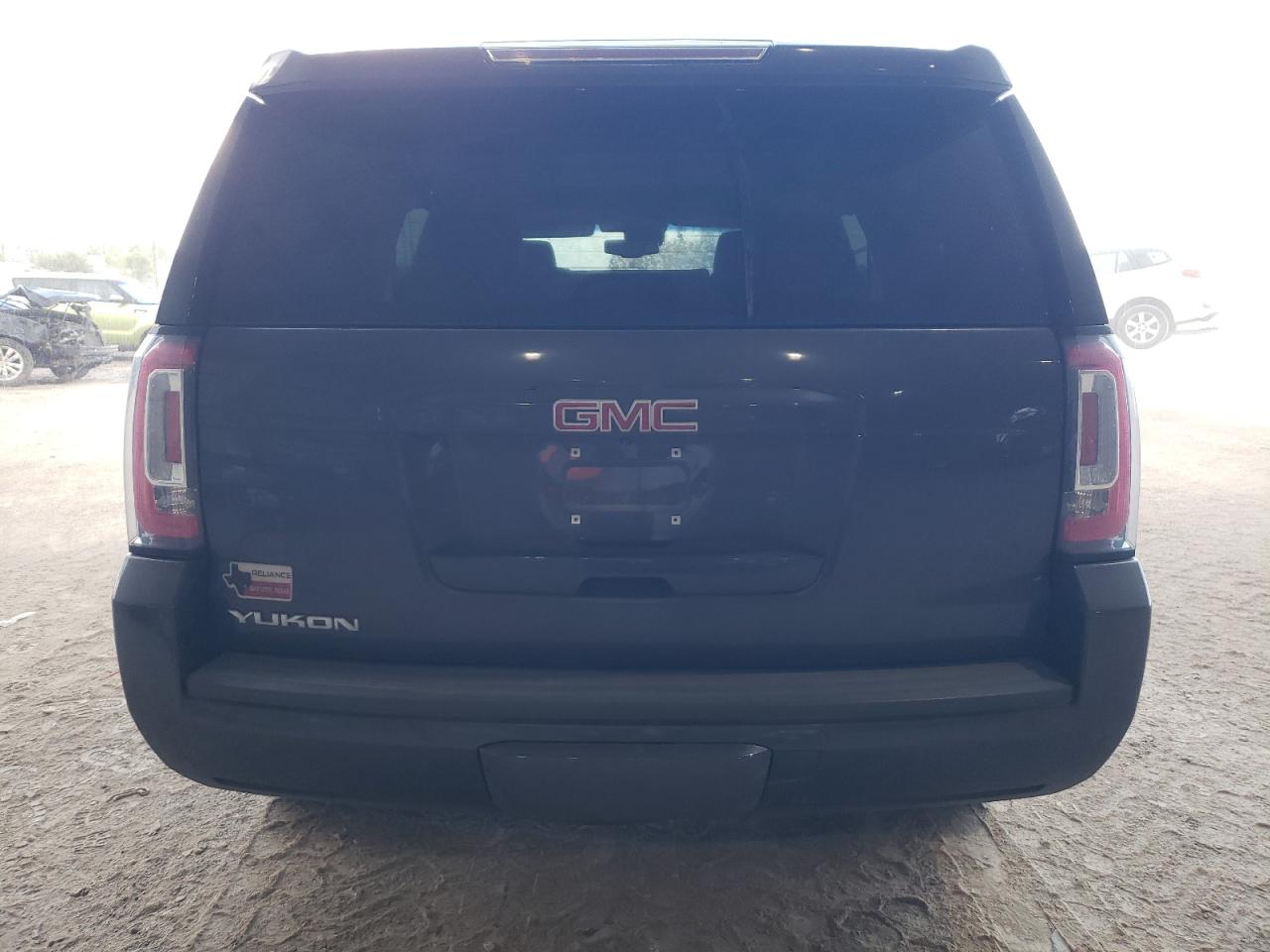 1GKS1BKC1JR372182 2018 GMC Yukon Slt