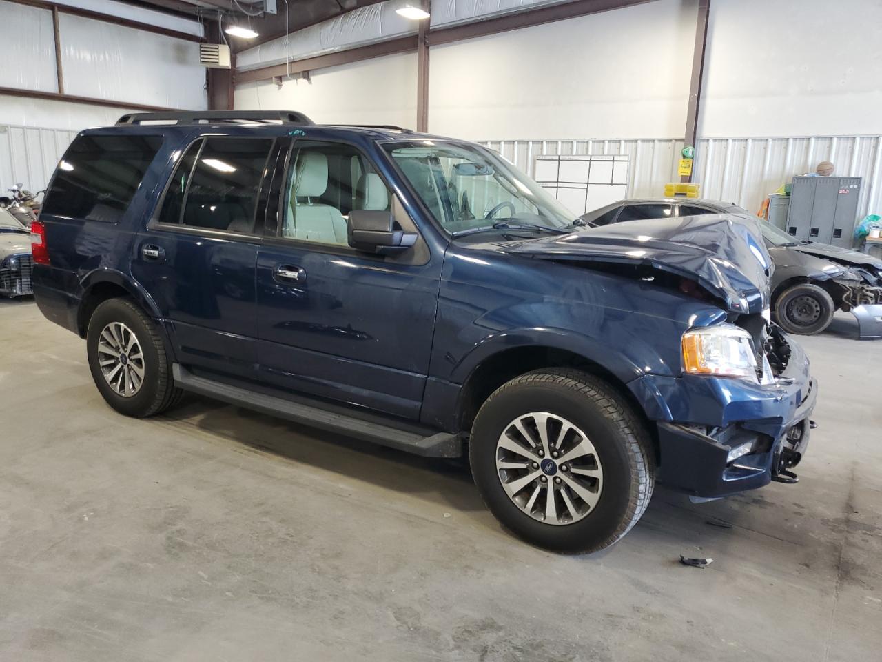 VIN 1FMJU1JT0HEA83415 2017 FORD EXPEDITION no.4