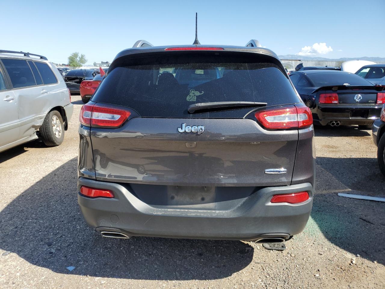 1C4PJLCS6HD236473 2017 Jeep Cherokee Latitude