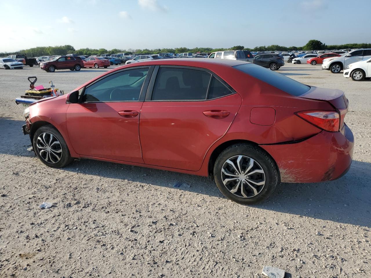 5YFBURHE6KP871558 2019 TOYOTA COROLLA - Image 2