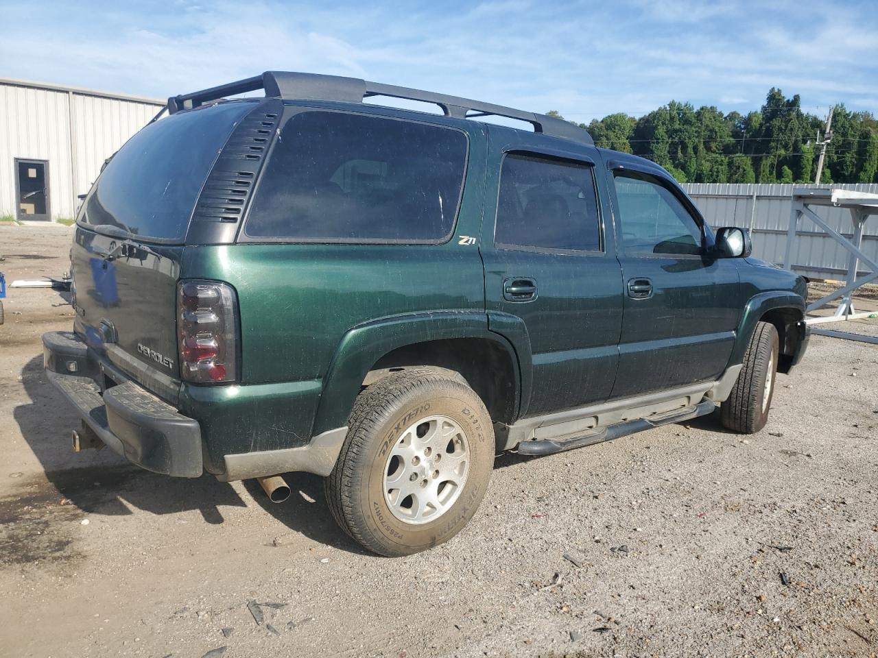 2004 Chevrolet Tahoe - Image 3