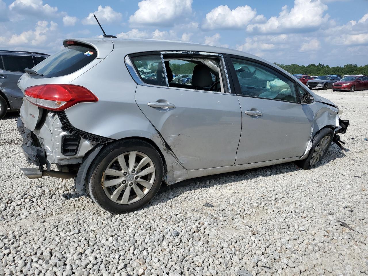 2014 Kia Forte - Image 3