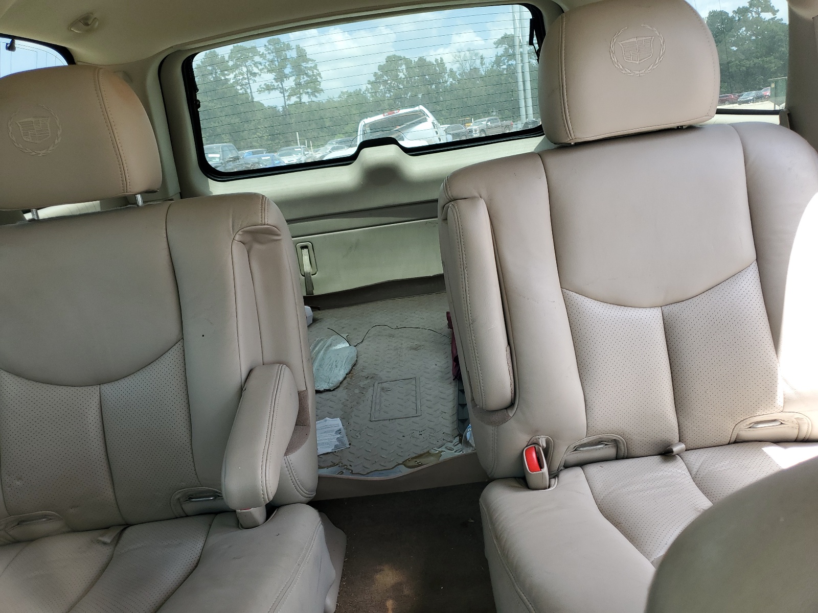 1GYEC63N45R238079 2005 Cadillac Escalade Luxury