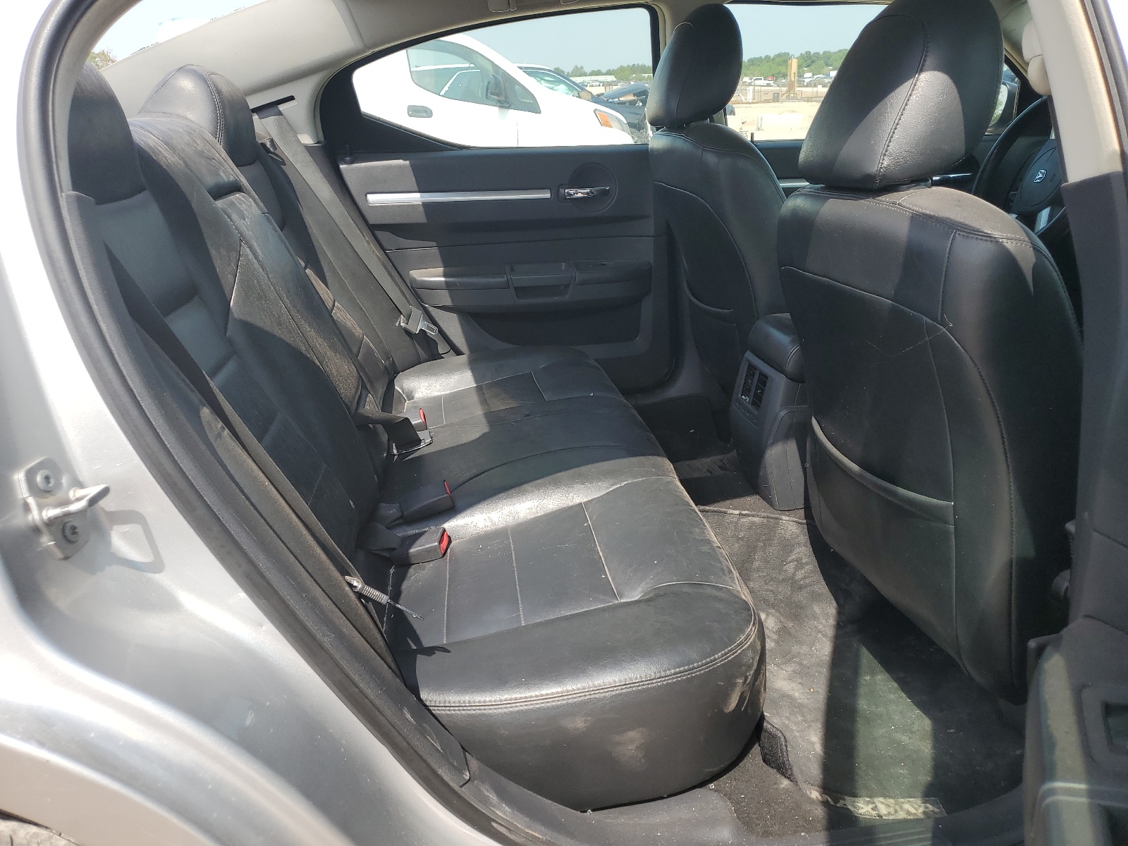 2B3KA33G28H323233 2008 Dodge Charger Sxt