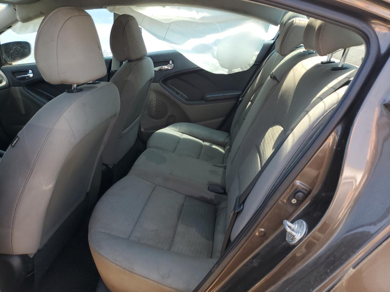 2015 Kia Forte Lx VIN: KNAFX4A61F5299460 Lot: 66374064