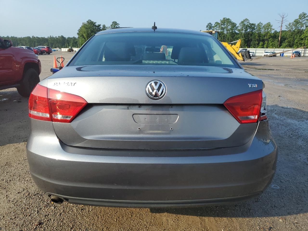 2015 Volkswagen Passat S VIN: 1VWAT7A34FC076256 Lot: 66747054