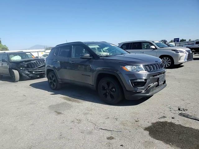 2018 Jeep Compass Latitude VIN: 3C4NJCBB9JT460703 Lot: 67799614