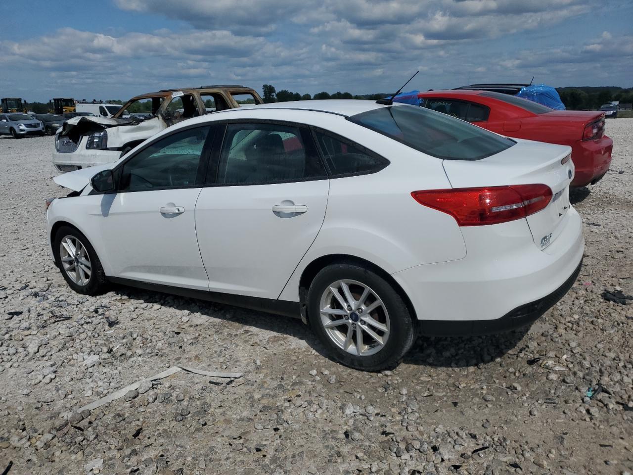 1FADP3F2XHL324192 2017 FORD FOCUS - Image 2