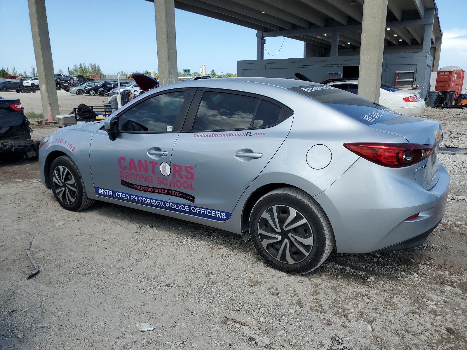 3MZBN1U73JM218033 2018 Mazda 3 Sport