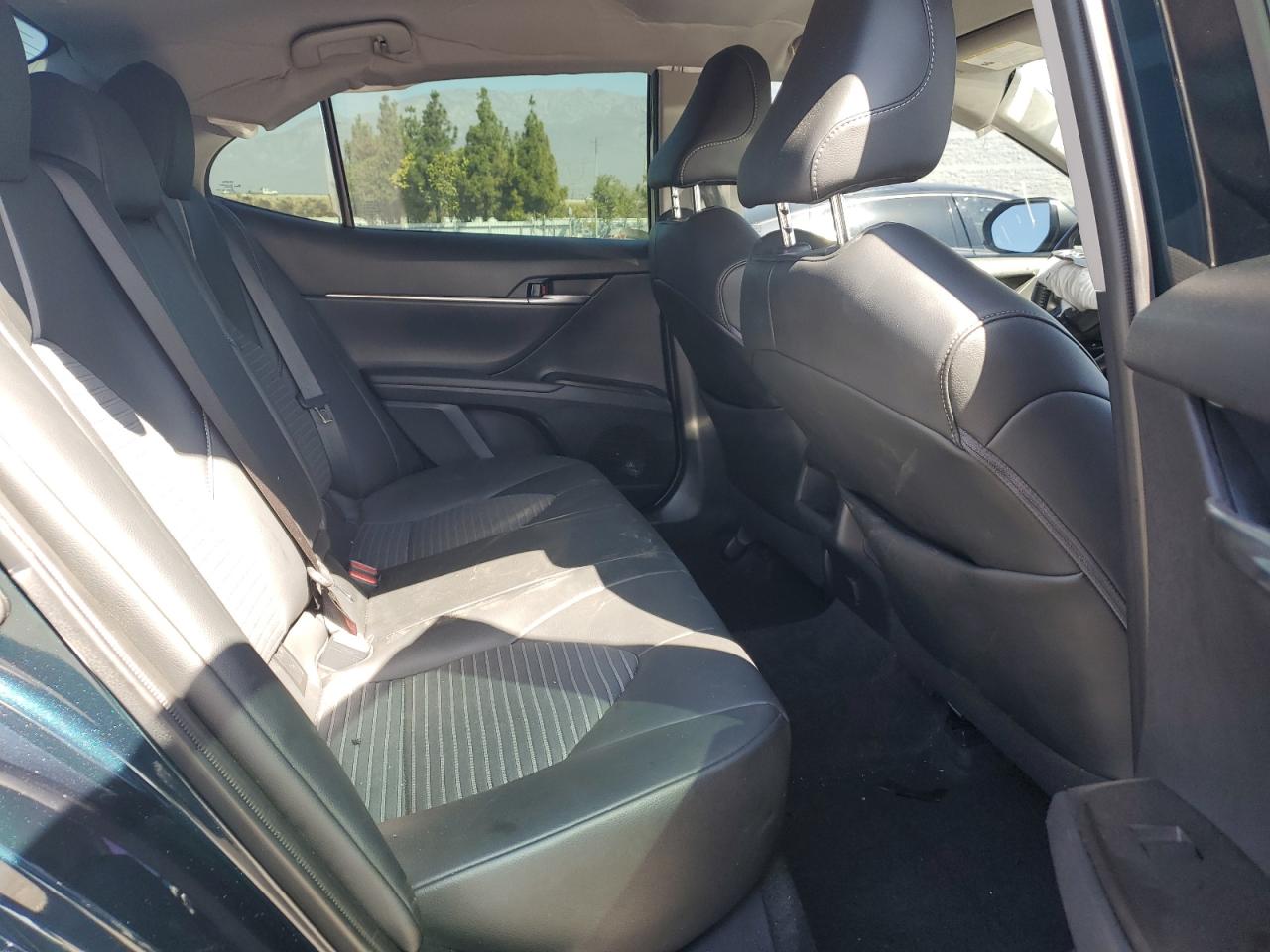2021 Toyota Camry - Image 11