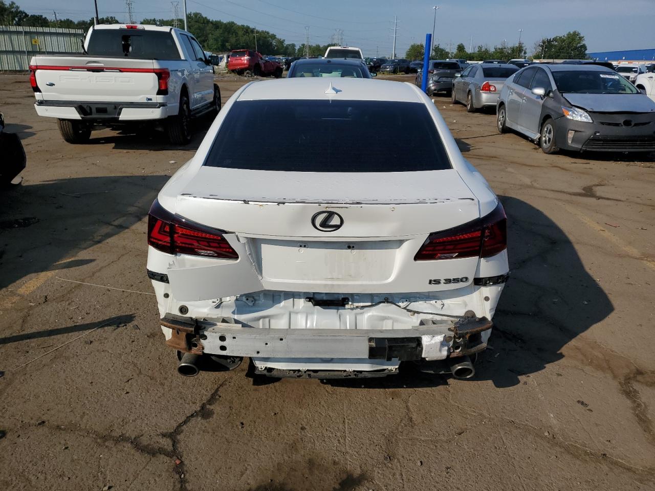 JTHBE5C27B5028080 2011 Lexus Is 350