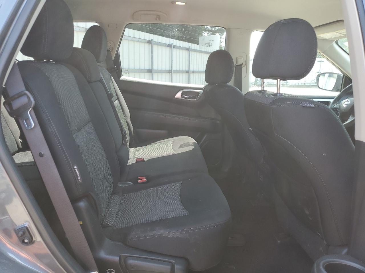 5N1DR2MM3JC642594 2018 Nissan Pathfinder S
