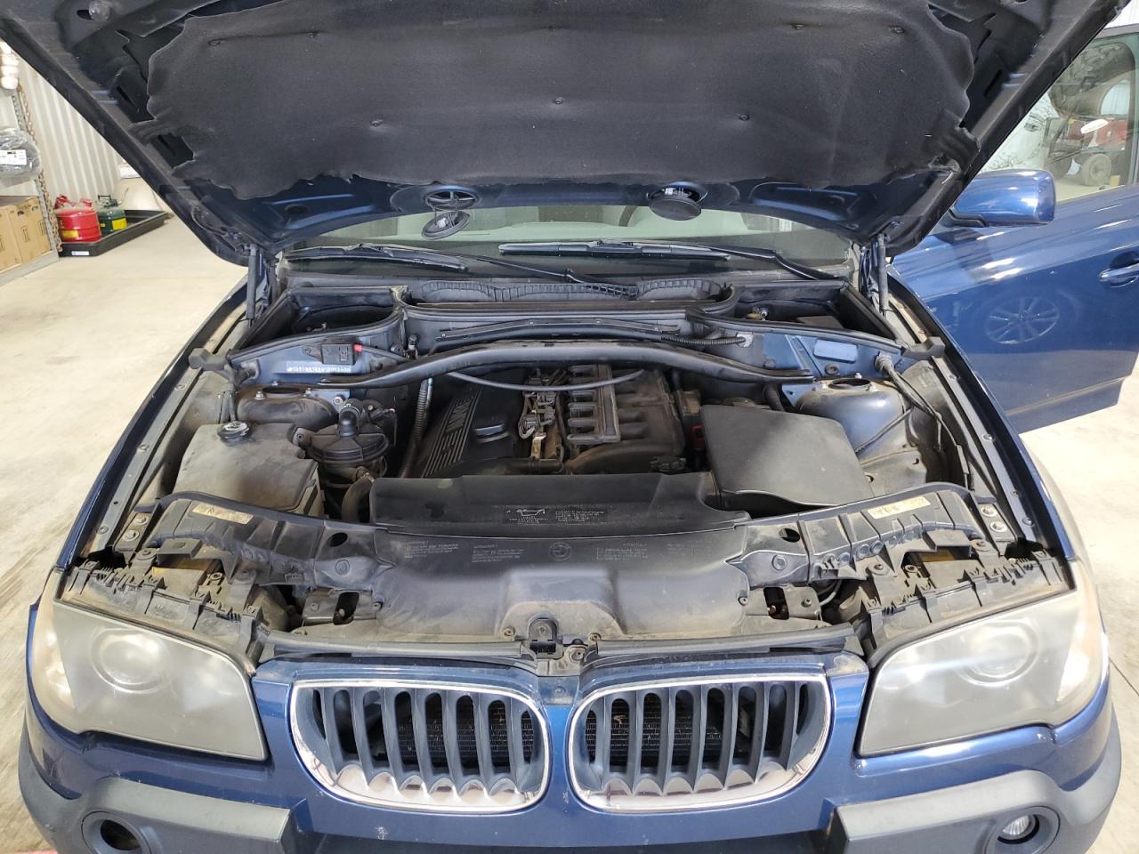 2004 BMW X3 3.0I VIN: WBXPA93494WD01227 Lot: 65230394