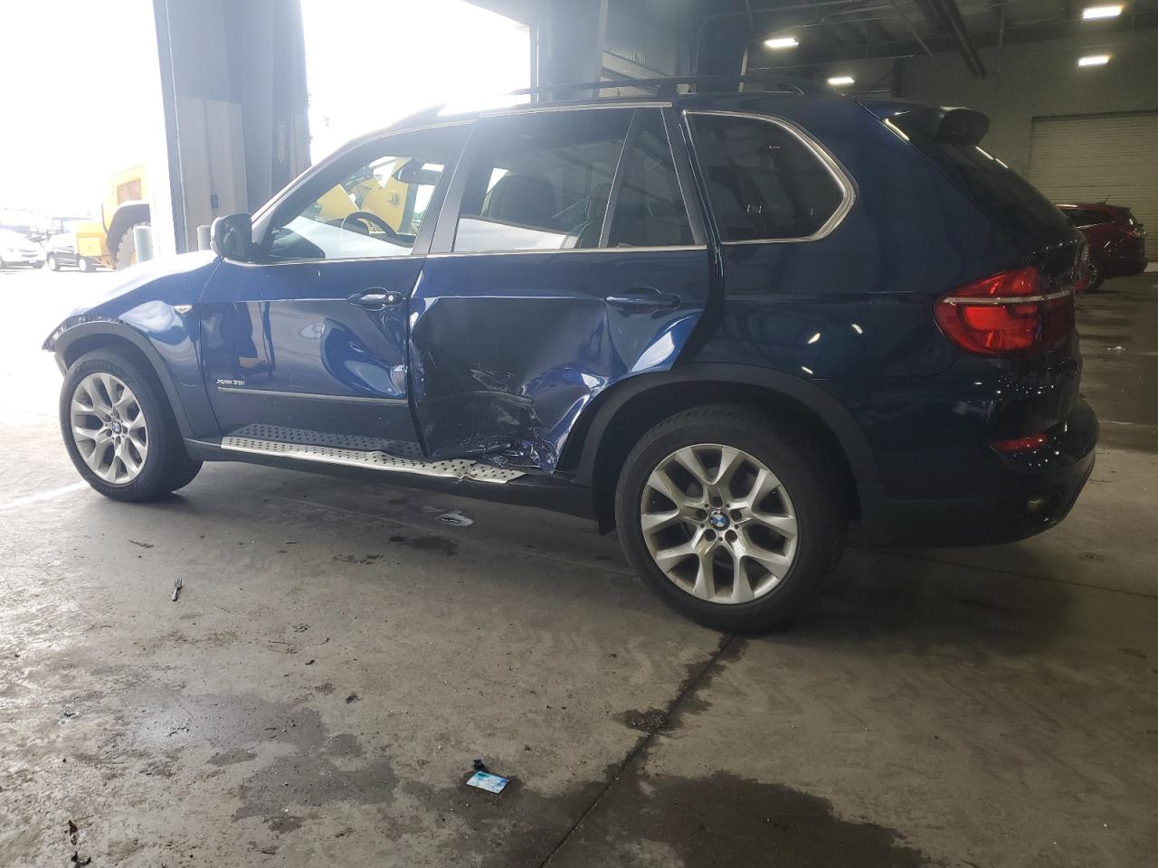 VIN 5UXZV4C51D0B08559 2013 BMW X5 no.2