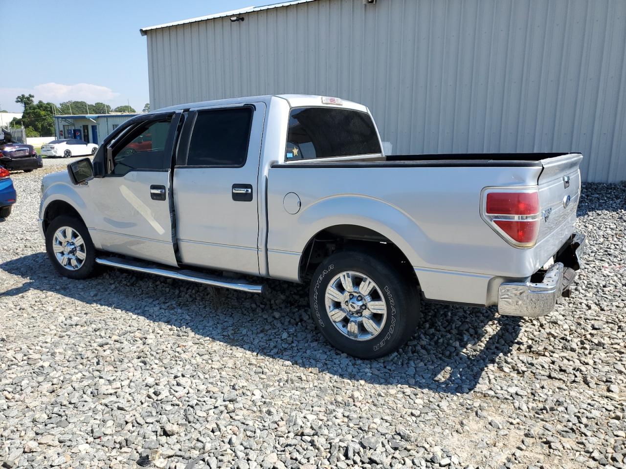 2011 Ford F-150 - Image 2