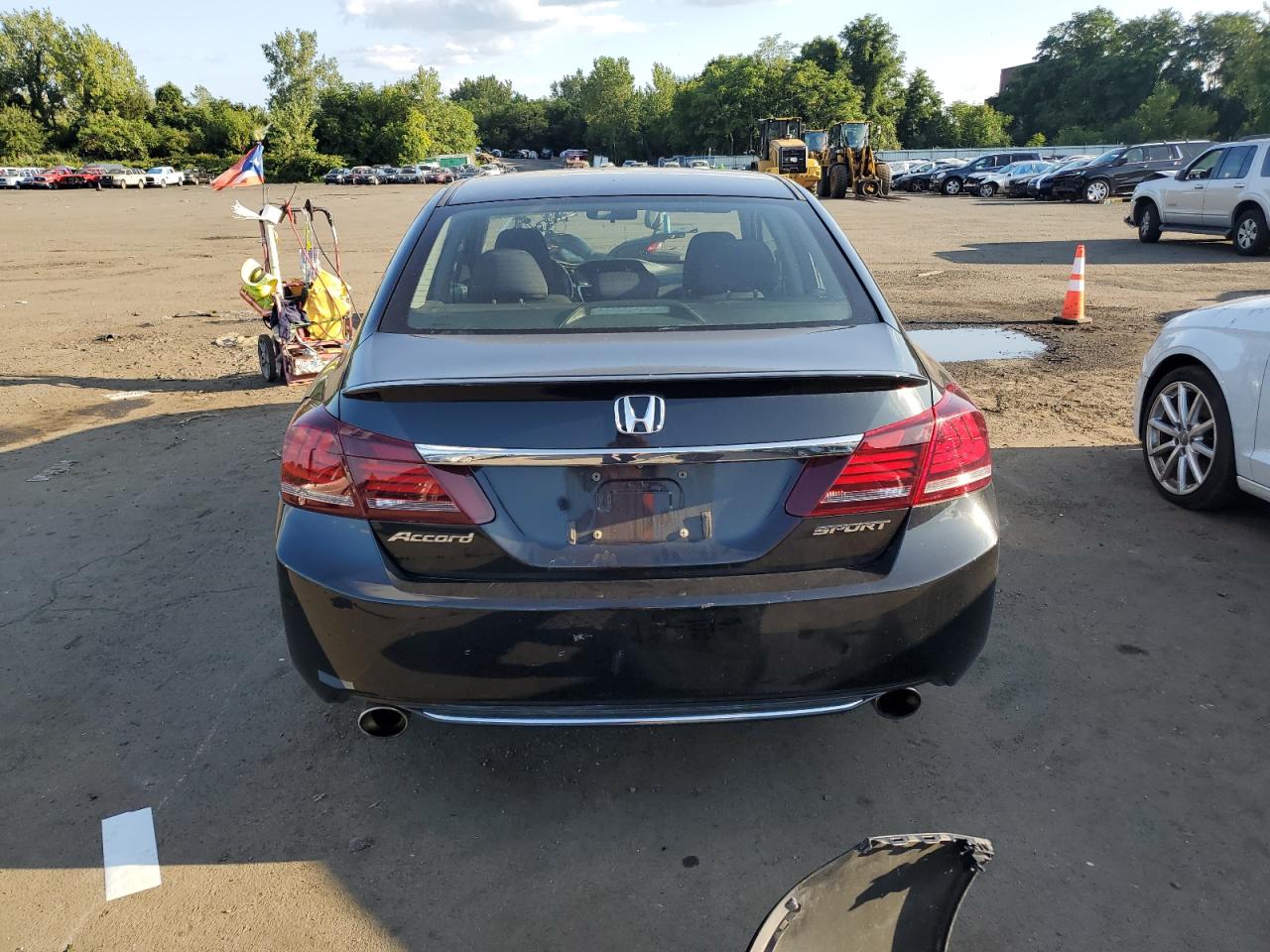 1HGCR2E57EA016296 2014 Honda Accord Sport