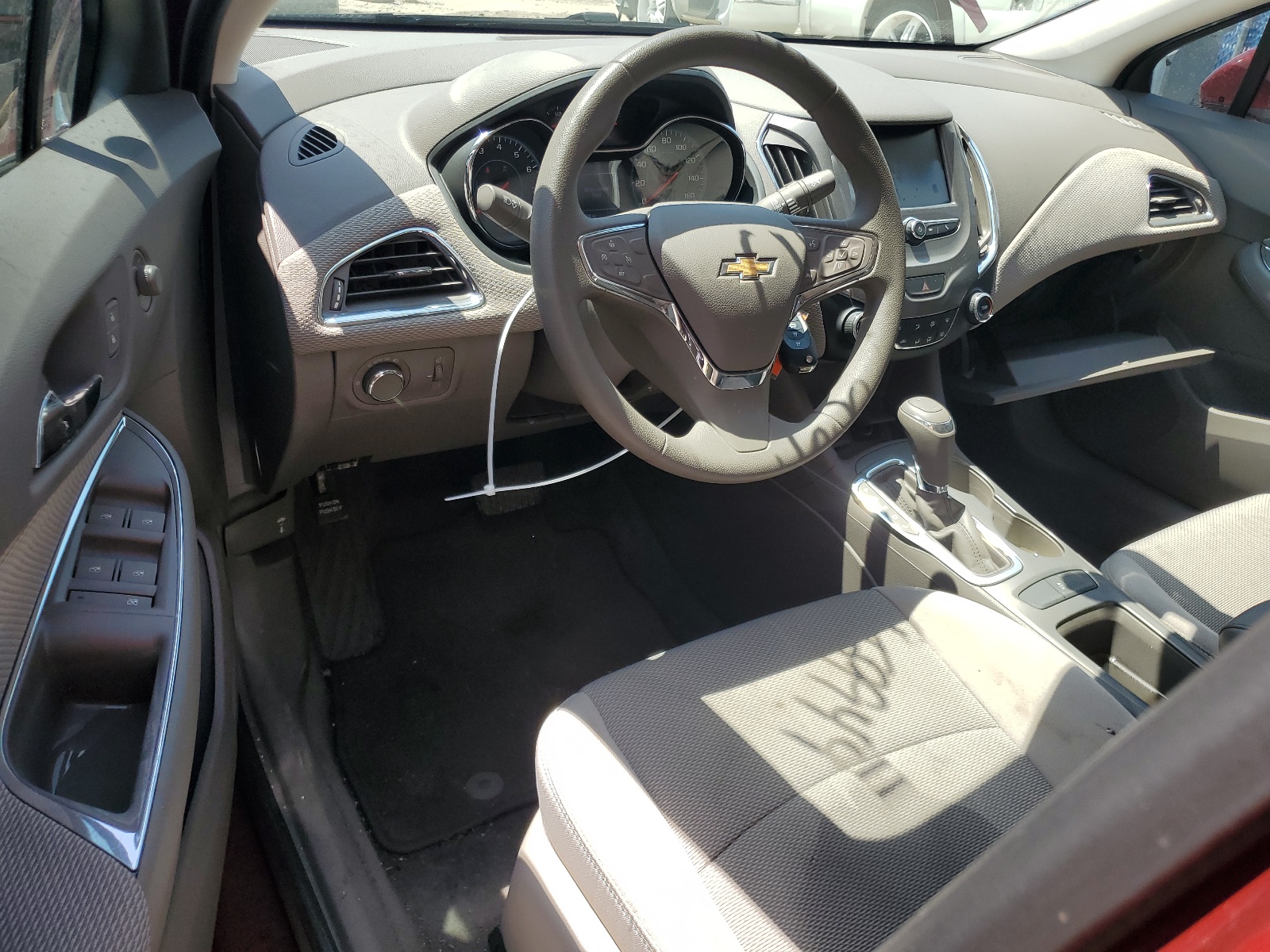 1G1BE5SM4J7137970 2018 Chevrolet Cruze Lt