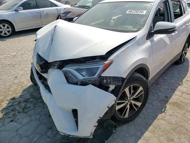 2017 Toyota Rav4 Xle VIN: JTMRFREV1HJ173188 Lot: 66220234