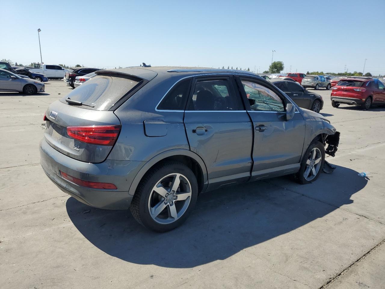 2015 Audi Q3 Premium Plus VIN: WA1EFCFS2FR006850 Lot: 65962584