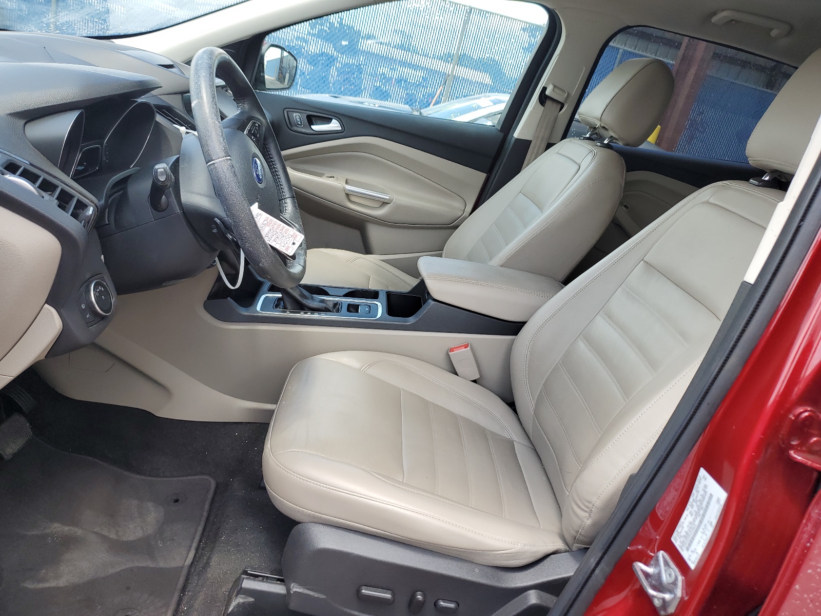 1FMCU0J9XHUC84834 2017 Ford Escape Titanium