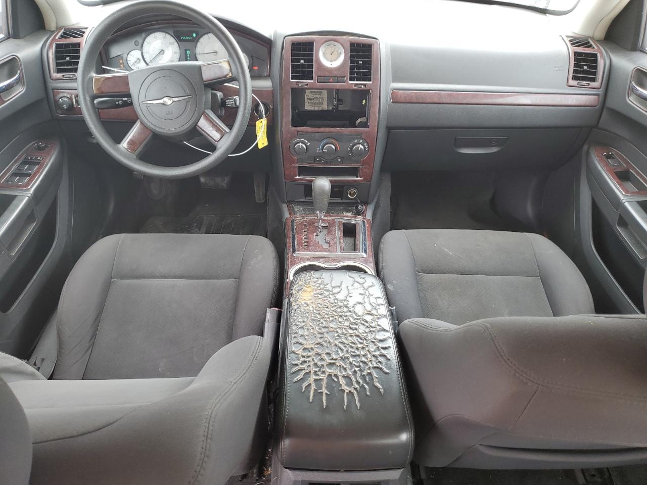 2010 Chrysler 300 Touring VIN: 2C3CA4CD5AH180531 Lot: 67294114