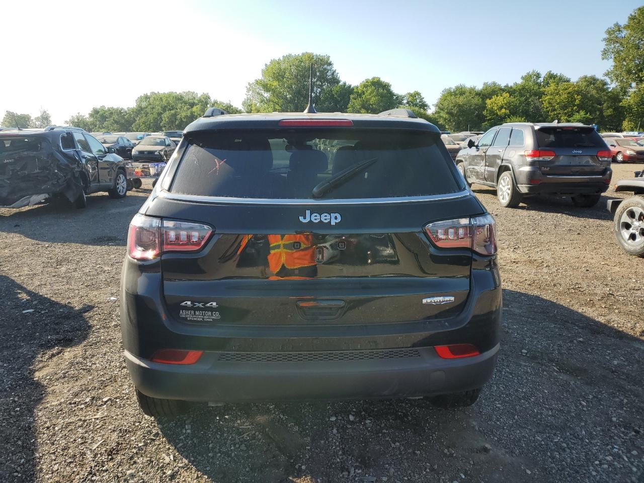 Фото: 3C4NJDBN2RT124662 - 6