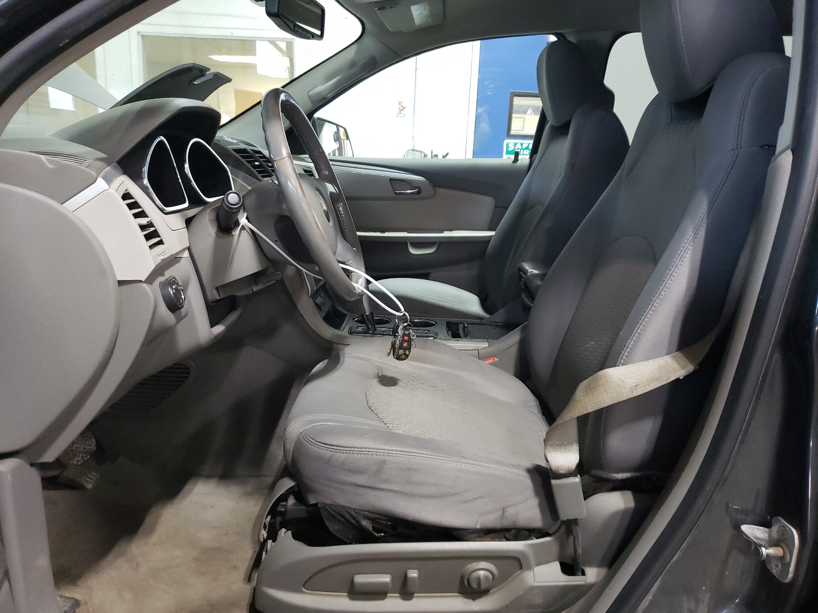 1GNKVJED8BJ288379 2011 Chevrolet Traverse Lt