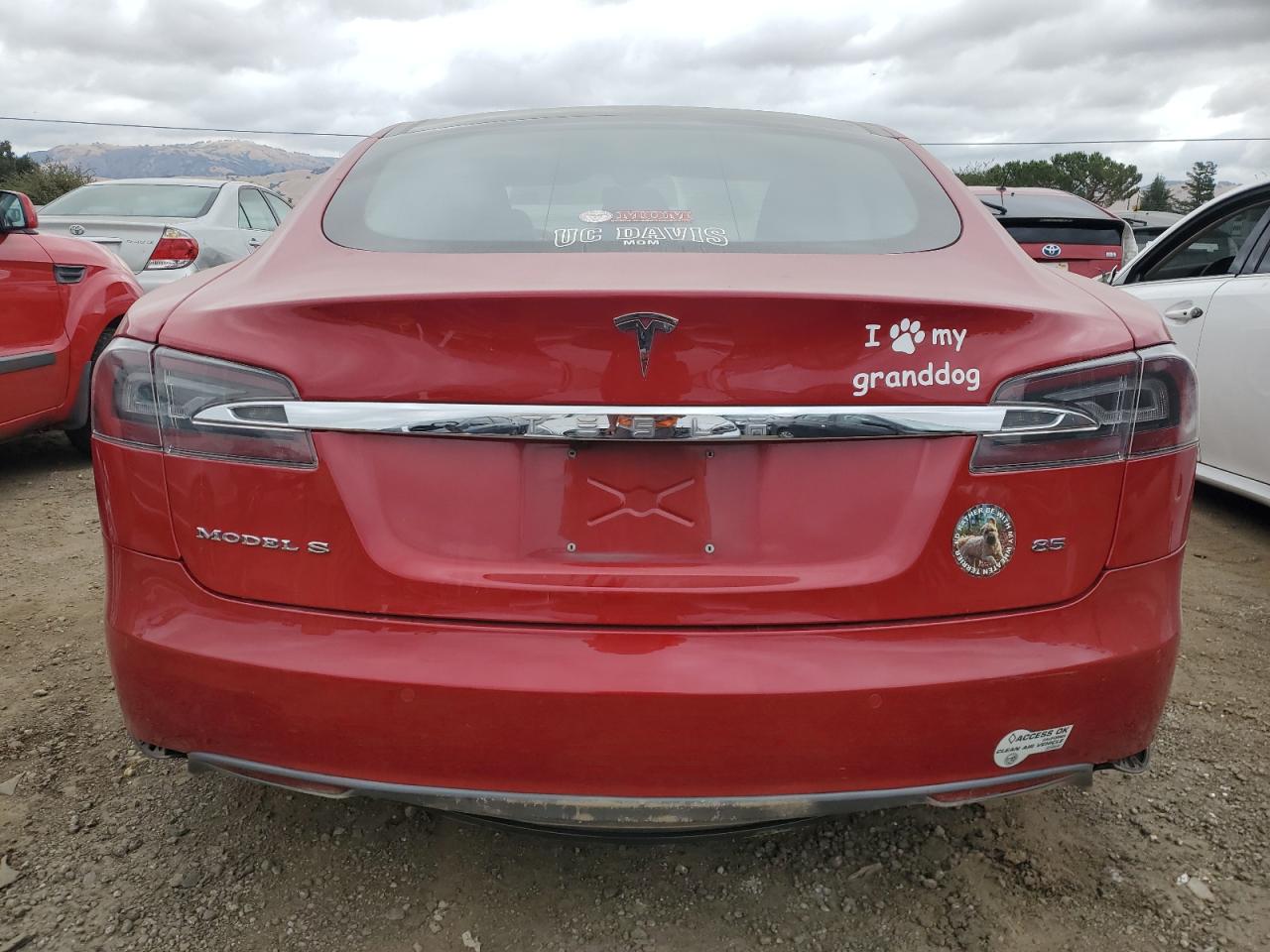 2015 Tesla Model S 85 VIN: 5YJSA1H12FF088827 Lot: 66963744